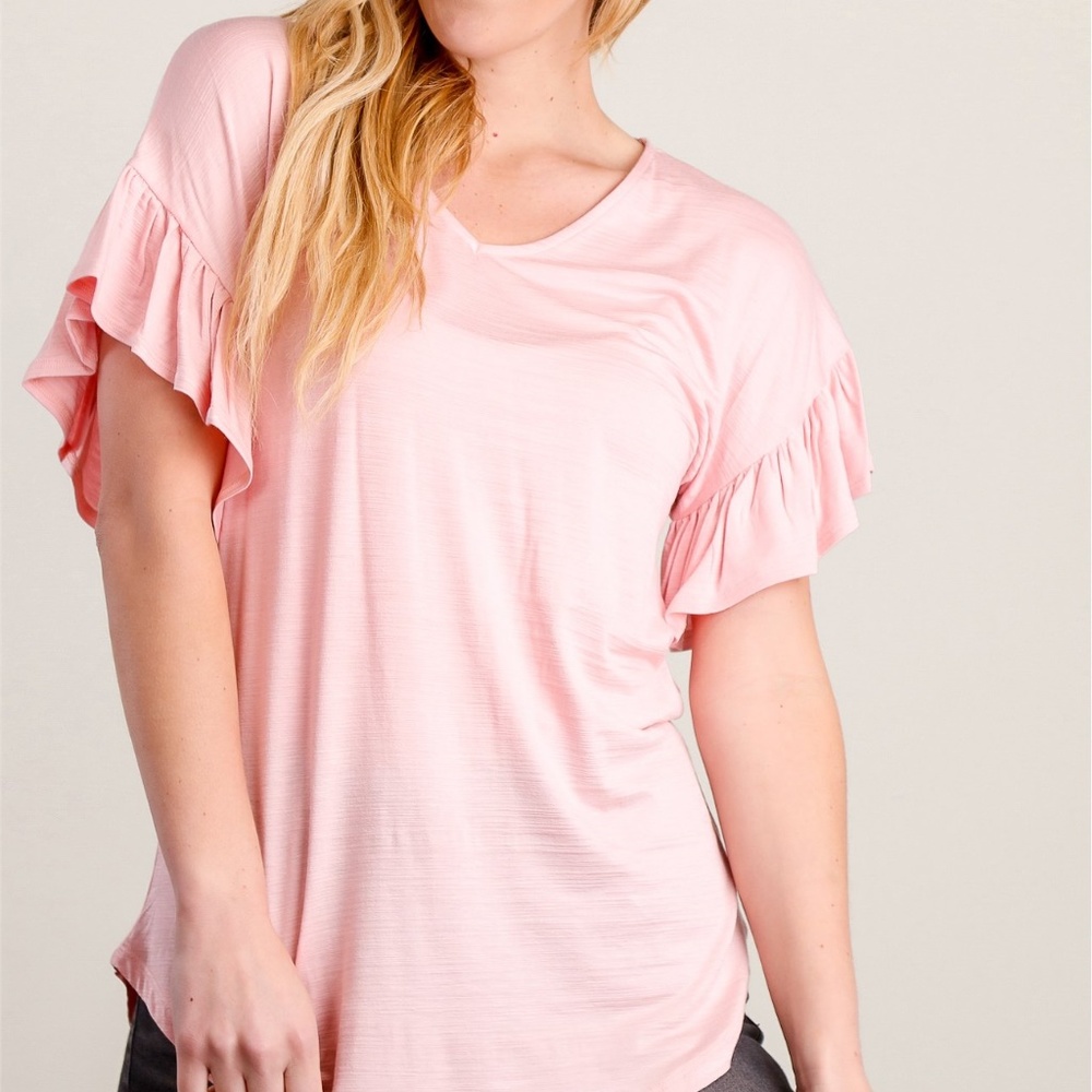 🌺 Pink Flowy Ruffle Sleeve Blouse 🌺